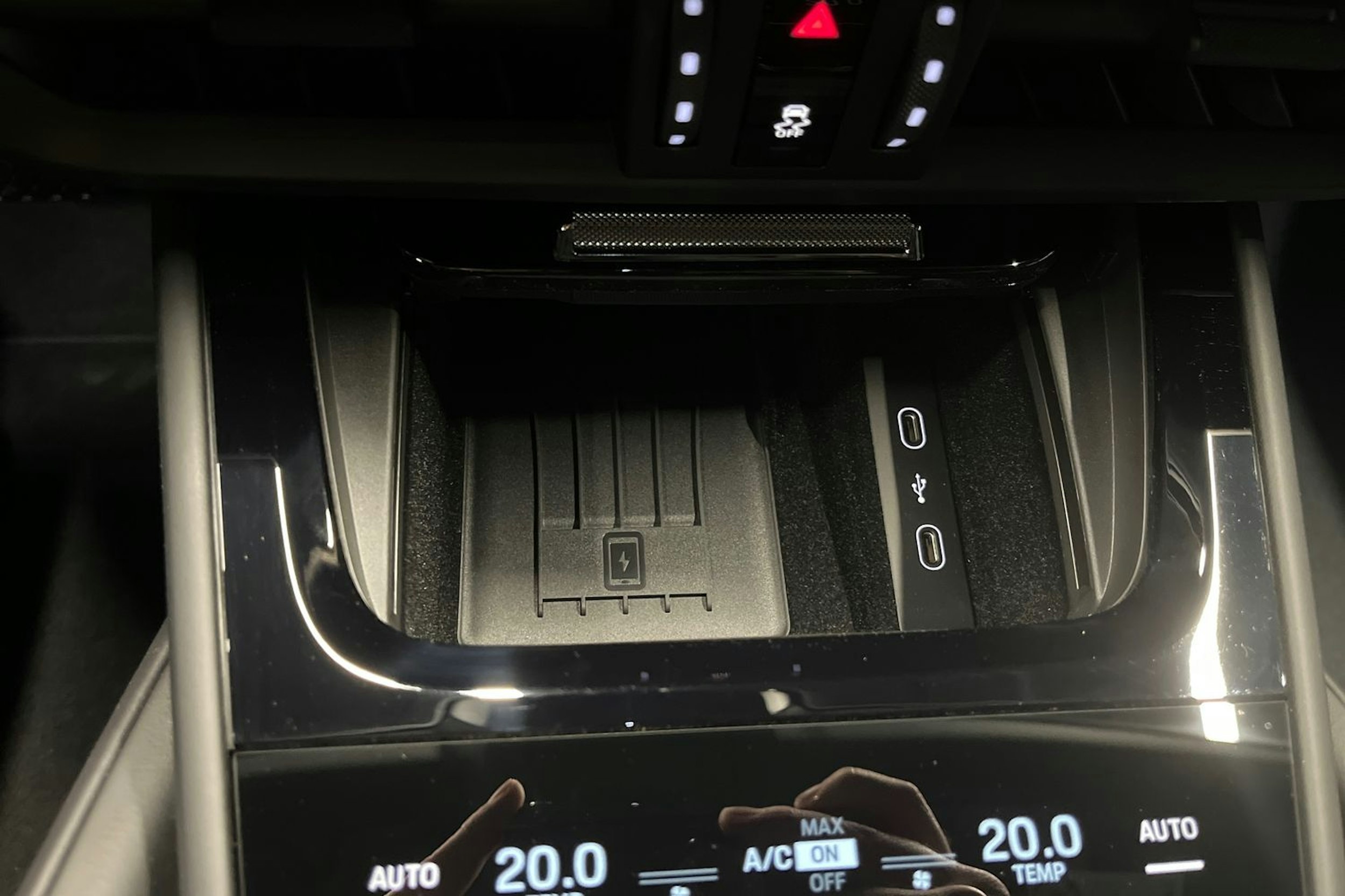 harmaa Porsche Cayenne 2025 kuva 15.