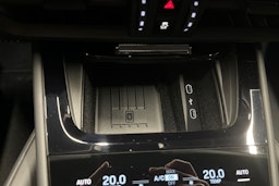 harmaa Porsche Cayenne 2025 kuva 15.