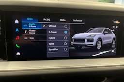 harmaa Porsche Cayenne 2025 kuva 16.