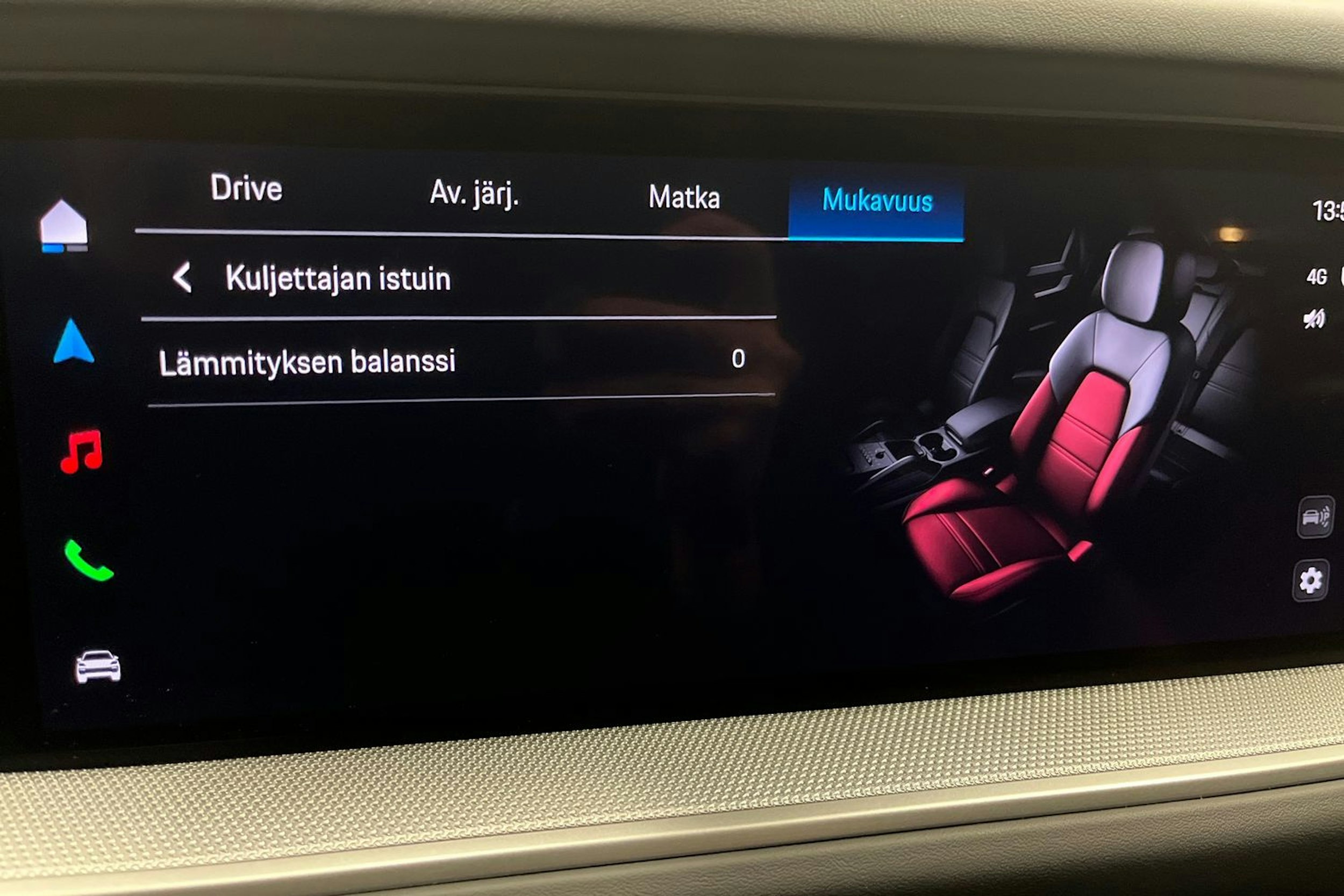 harmaa Porsche Cayenne 2025 kuva 18.