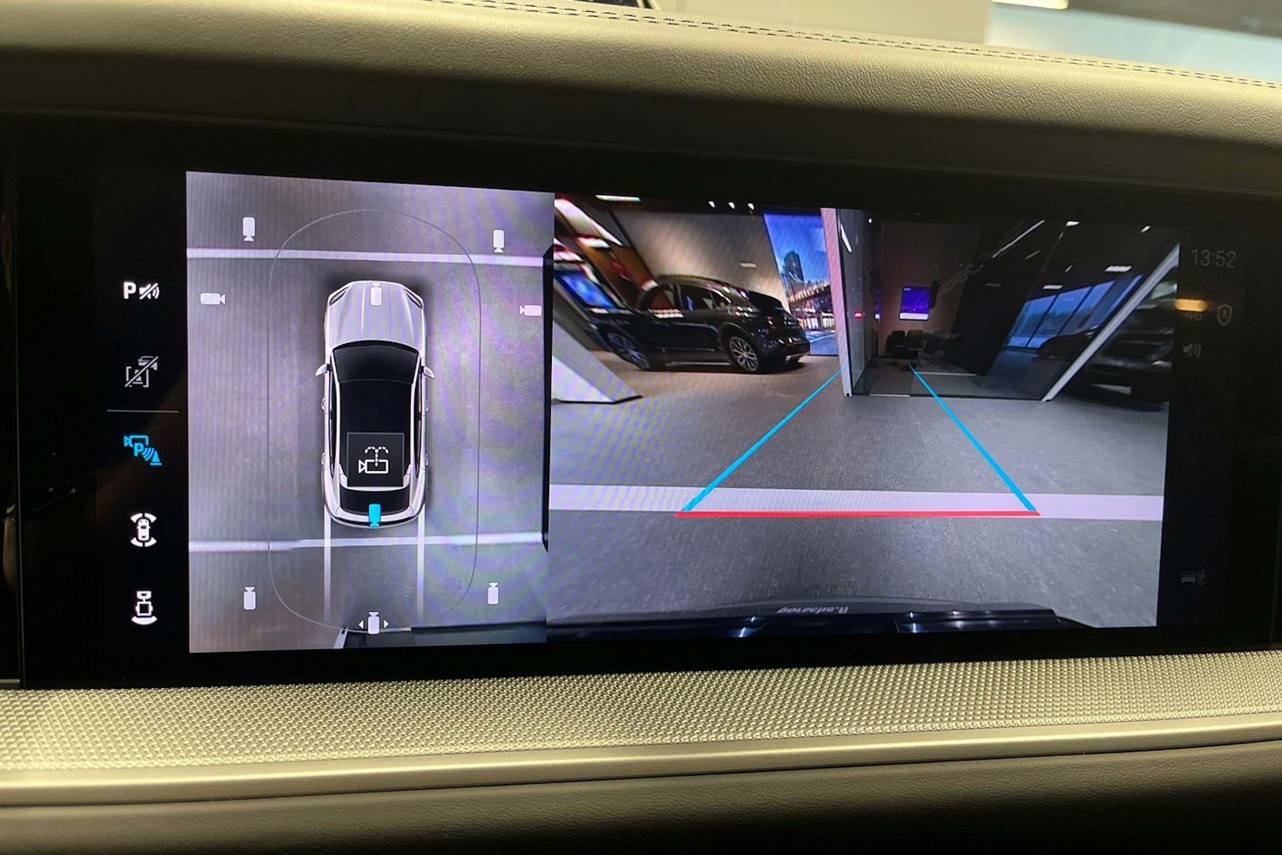 harmaa Porsche Cayenne 2025 kuva 19.