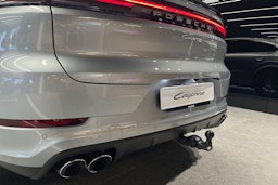 harmaa Porsche Cayenne 2025 kuva 30.