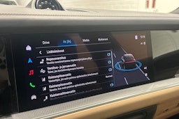 musta Porsche Cayenne 2025 kuva 21.