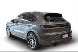 harmaa Porsche Cayenne 2025 kuva 2.