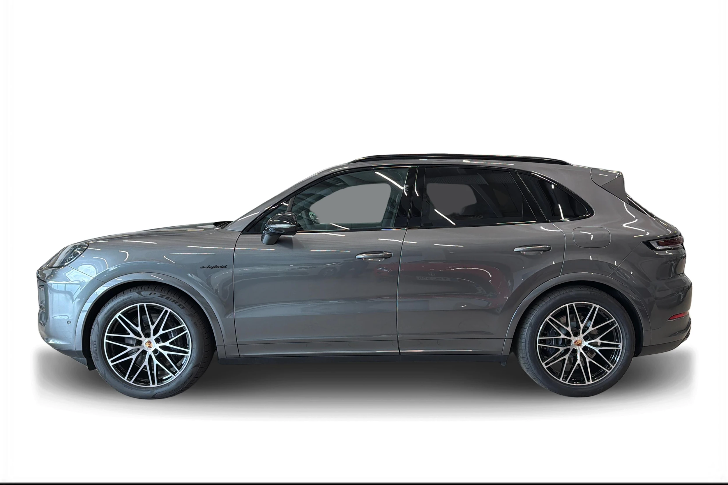 harmaa Porsche Cayenne 2025 kuva 5.