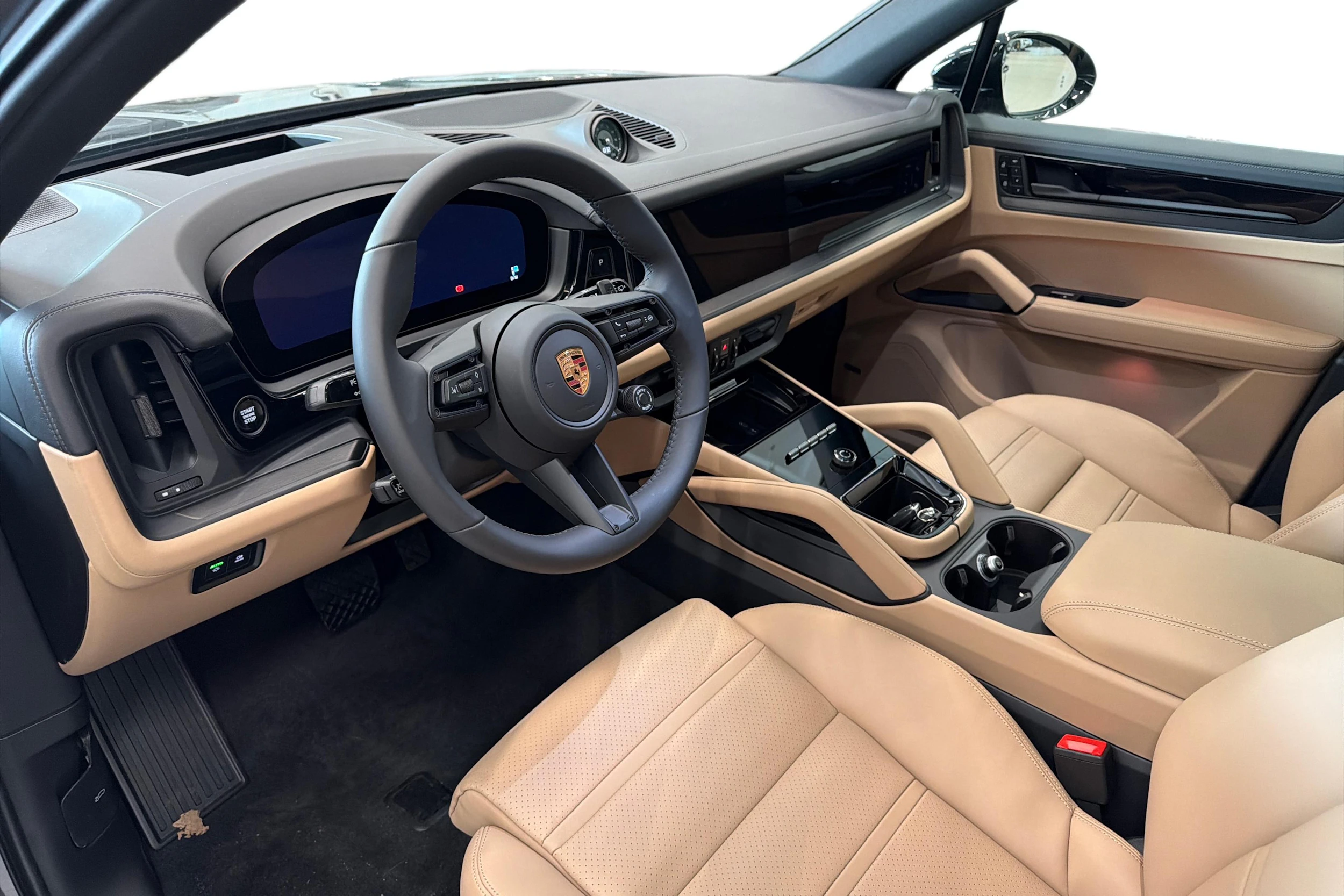 harmaa Porsche Cayenne 2025 kuva 6.