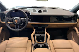 harmaa Porsche Cayenne 2025 kuva 7.