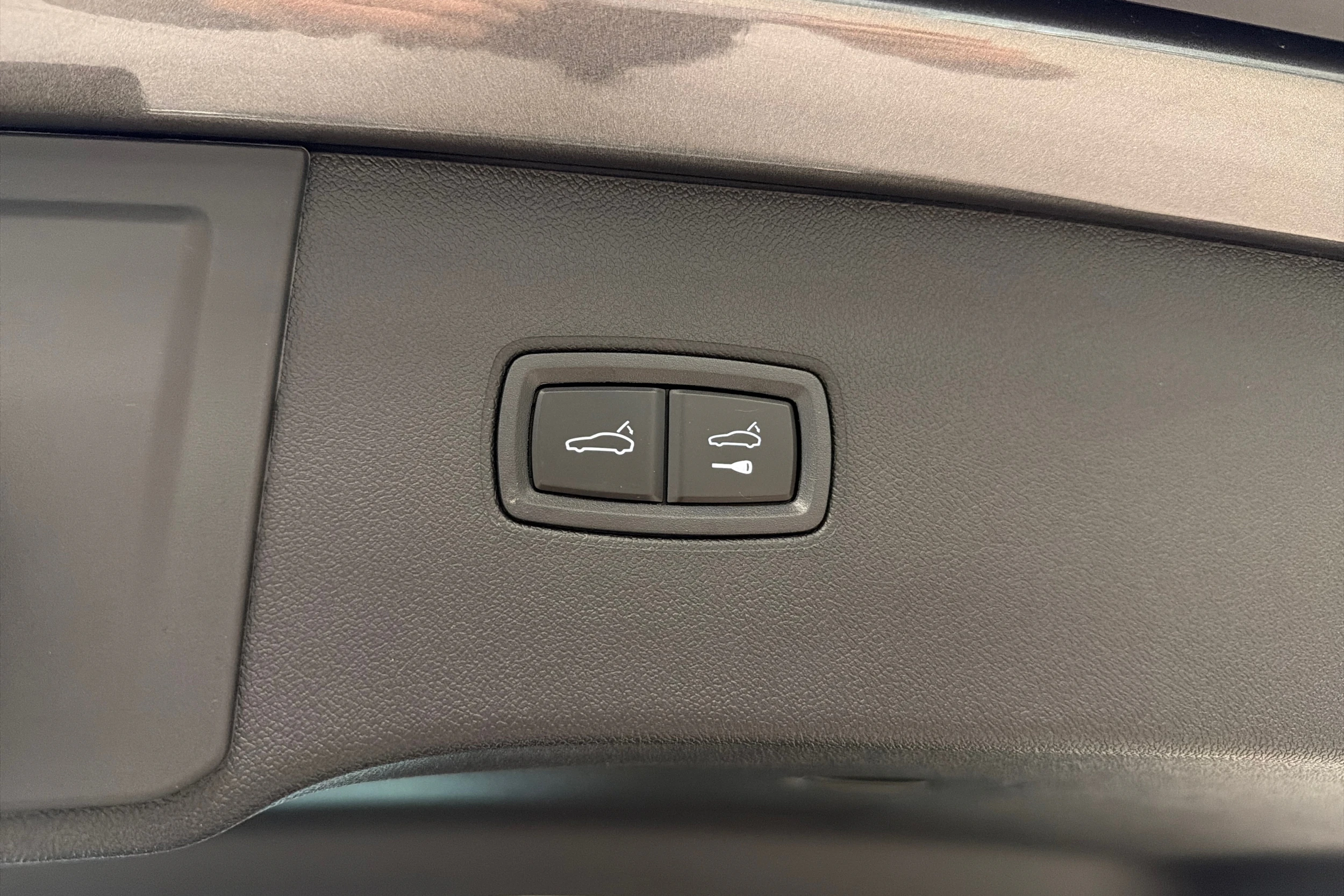 harmaa Porsche Cayenne 2025 kuva 14.