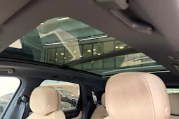 harmaa Porsche Cayenne 2025 kuva 23.