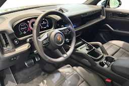 ruskea (beige) Porsche Cayenne 2025 kuva 6.