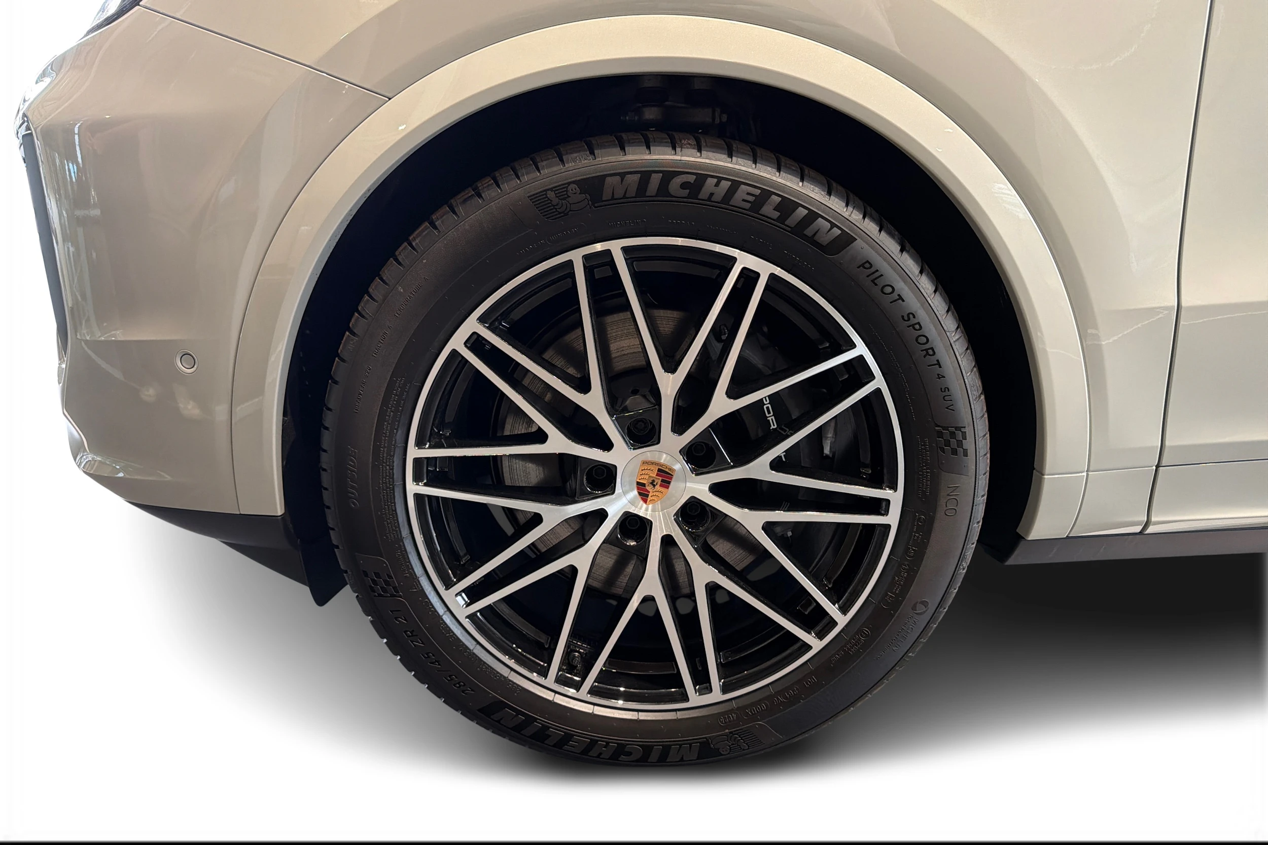 ruskea (beige) Porsche Cayenne 2025 kuva 9.