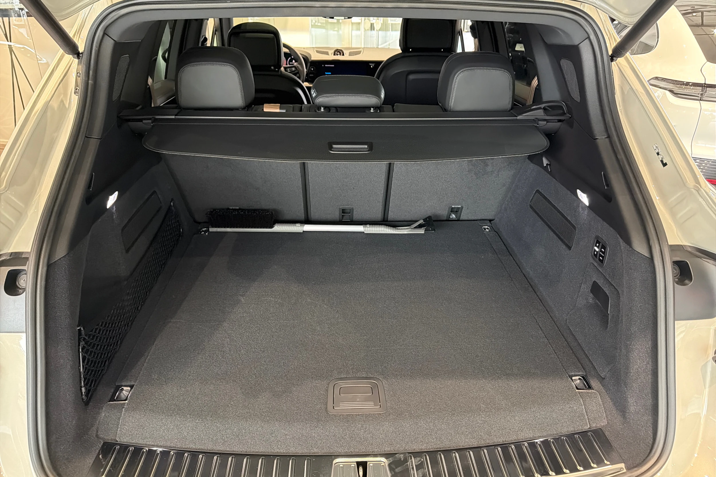 ruskea (beige) Porsche Cayenne 2025 kuva 10.