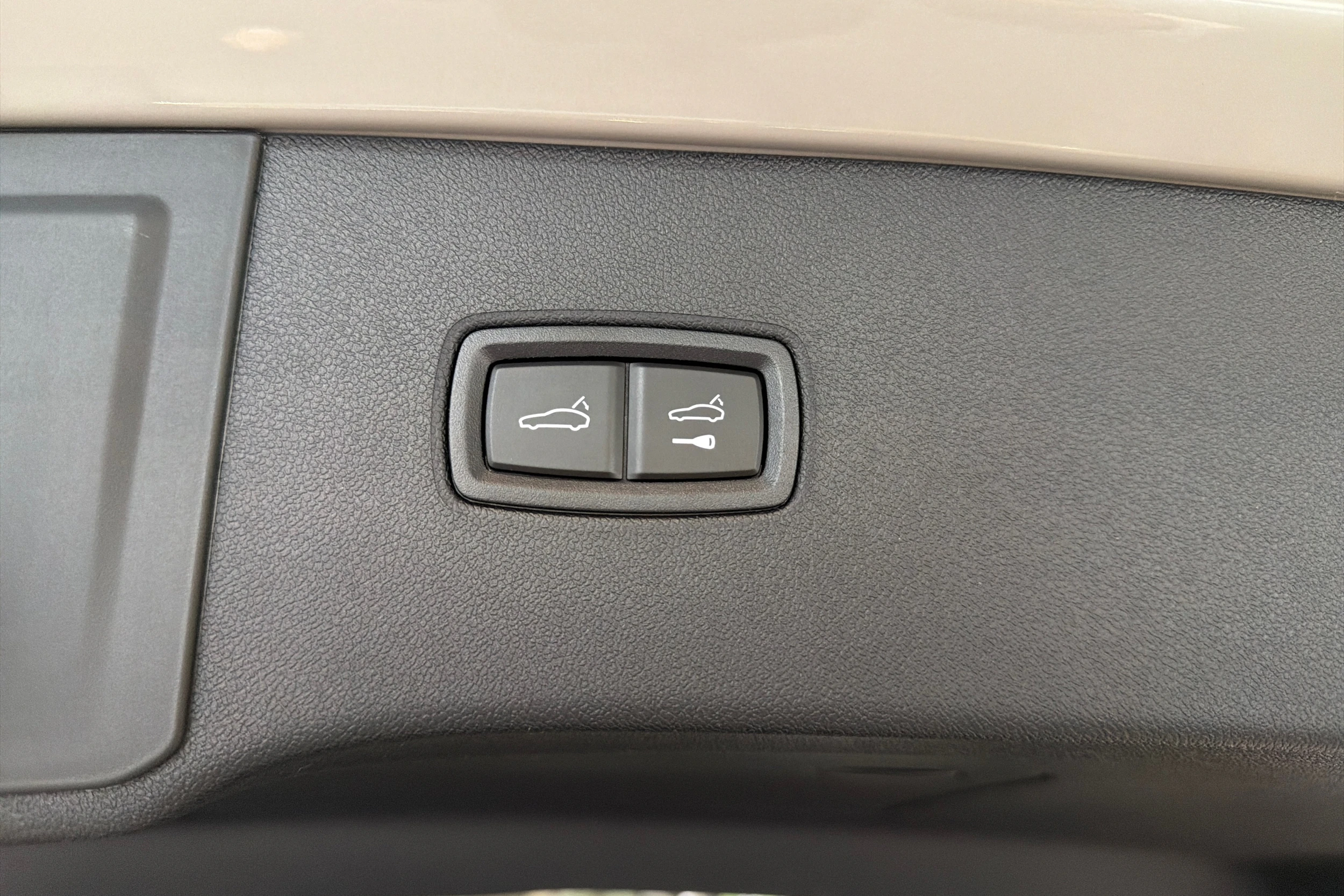 ruskea (beige) Porsche Cayenne 2025 kuva 11.