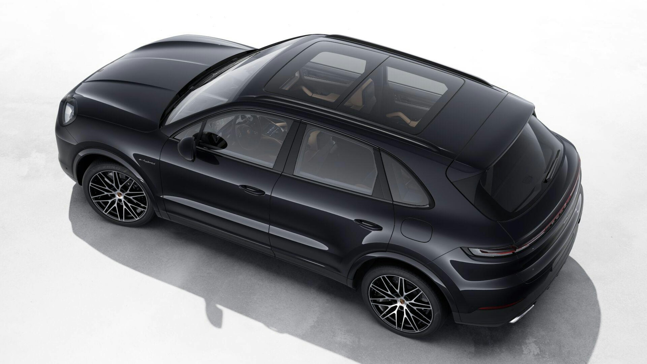 musta Porsche Cayenne 2025 kuva 3.