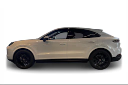 valkoinen Porsche Cayenne 2025 kuva 6.