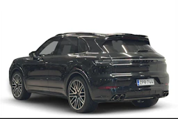 musta Porsche Cayenne 2025 kuva 2.