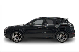 musta Porsche Cayenne 2025 kuva 5.