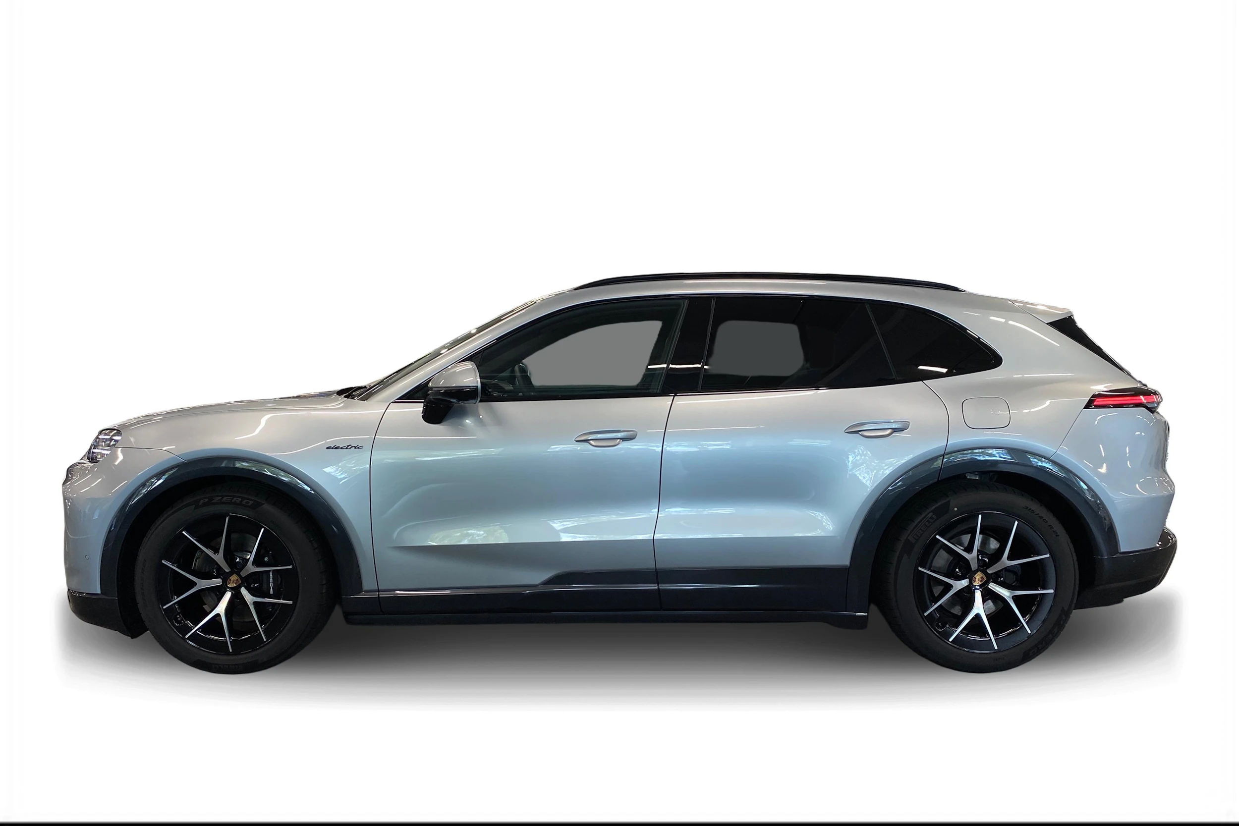 harmaa Porsche Cayenne 2026 kuva 5.