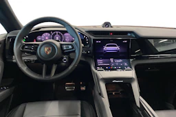 harmaa Porsche Cayenne 2026 kuva 7.