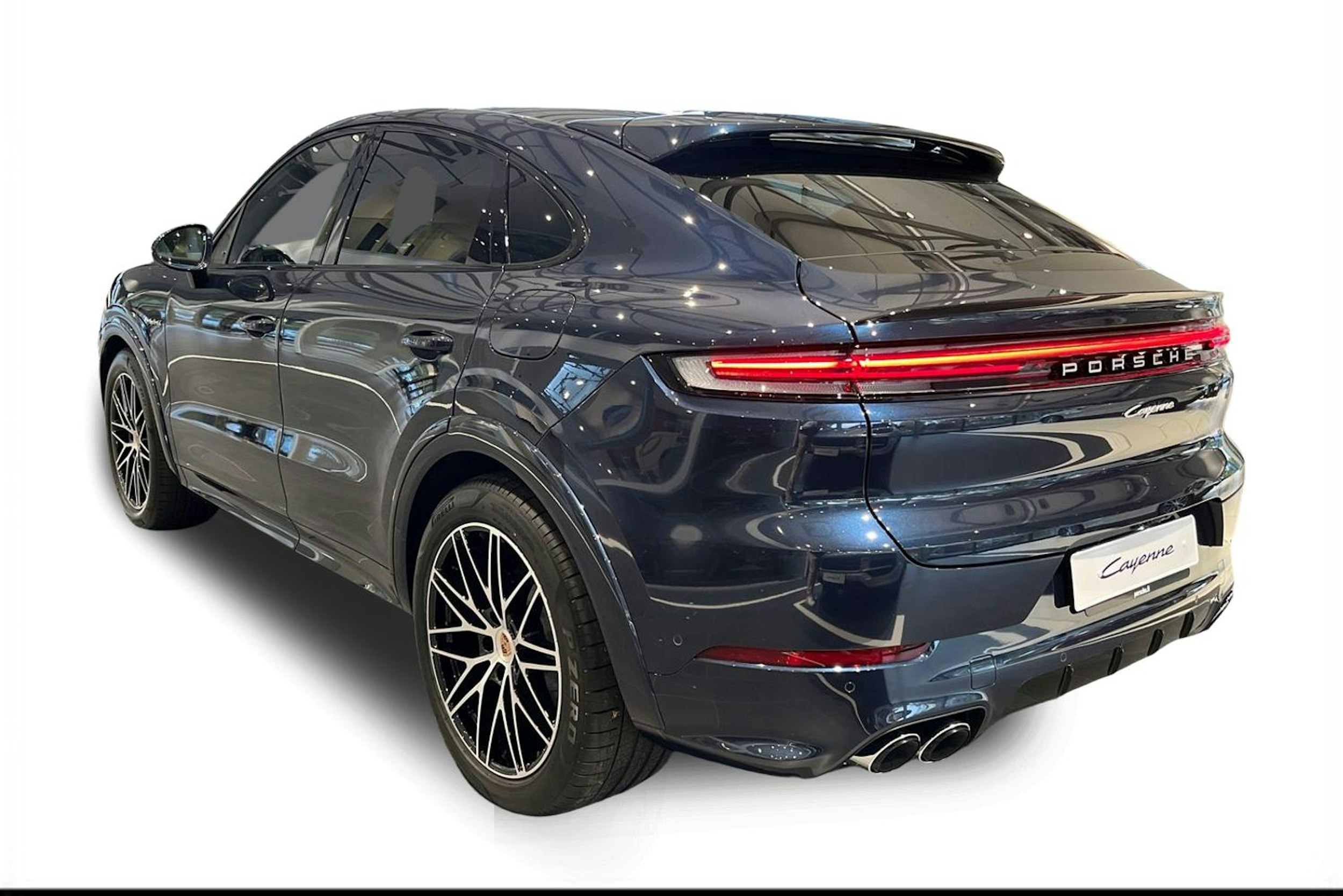 sininen Porsche Cayenne 2026 kuva 2.