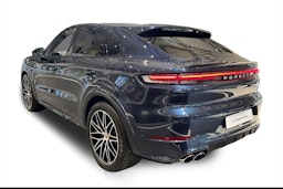 sininen Porsche Cayenne 2026 kuva 2.
