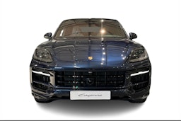 sininen Porsche Cayenne 2026 kuva 4.