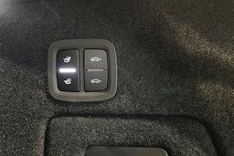 sininen Porsche Cayenne 2026 kuva 14.
