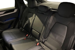 valkoinen Porsche Cayenne 2026 kuva 8.