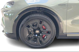 vihreä Porsche Cayenne 2026 kuva 8.