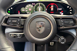 vihreä Porsche Cayenne 2026 kuva 17.