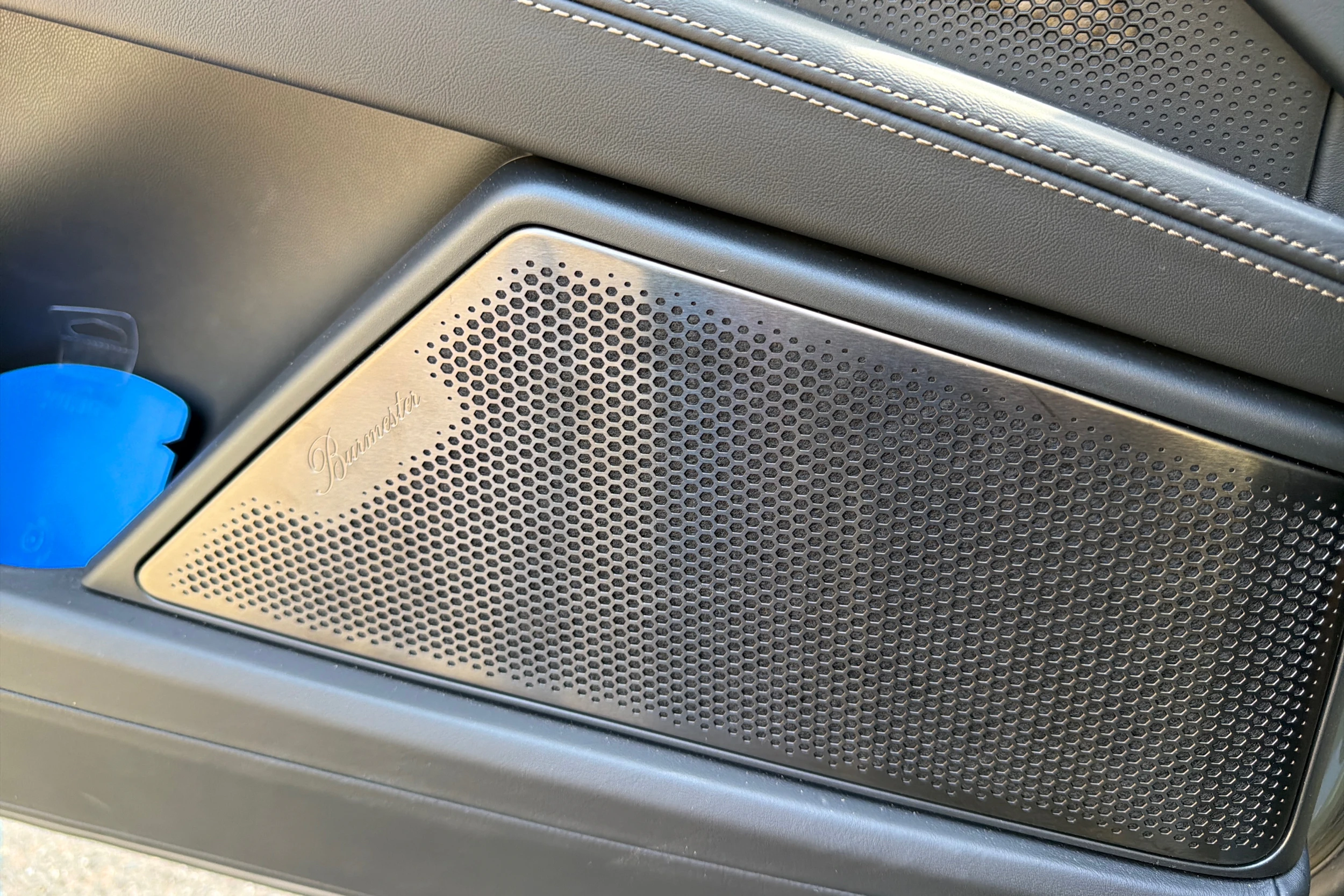 vihreä Porsche Cayenne 2026 kuva 26.