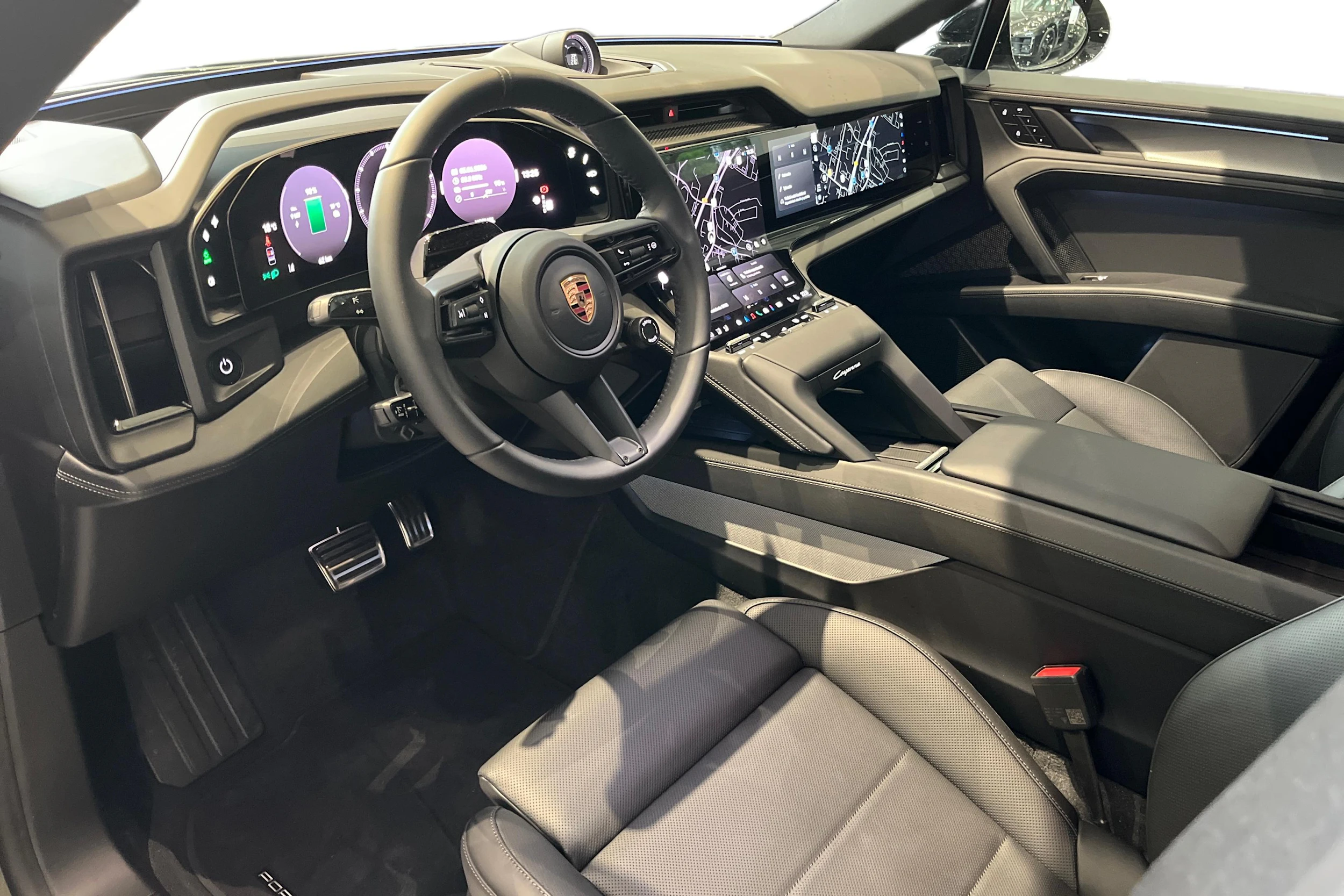 vihreä Porsche Cayenne 2026 kuva 6.