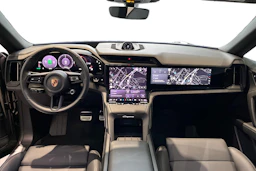 vihreä Porsche Cayenne 2026 kuva 7.