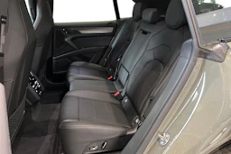 vihreä Porsche Cayenne 2026 kuva 8.