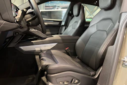 vihreä Porsche Cayenne 2026 kuva 12.