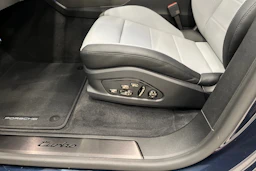met. sininen Porsche Cayenne 2026 kuva 11.