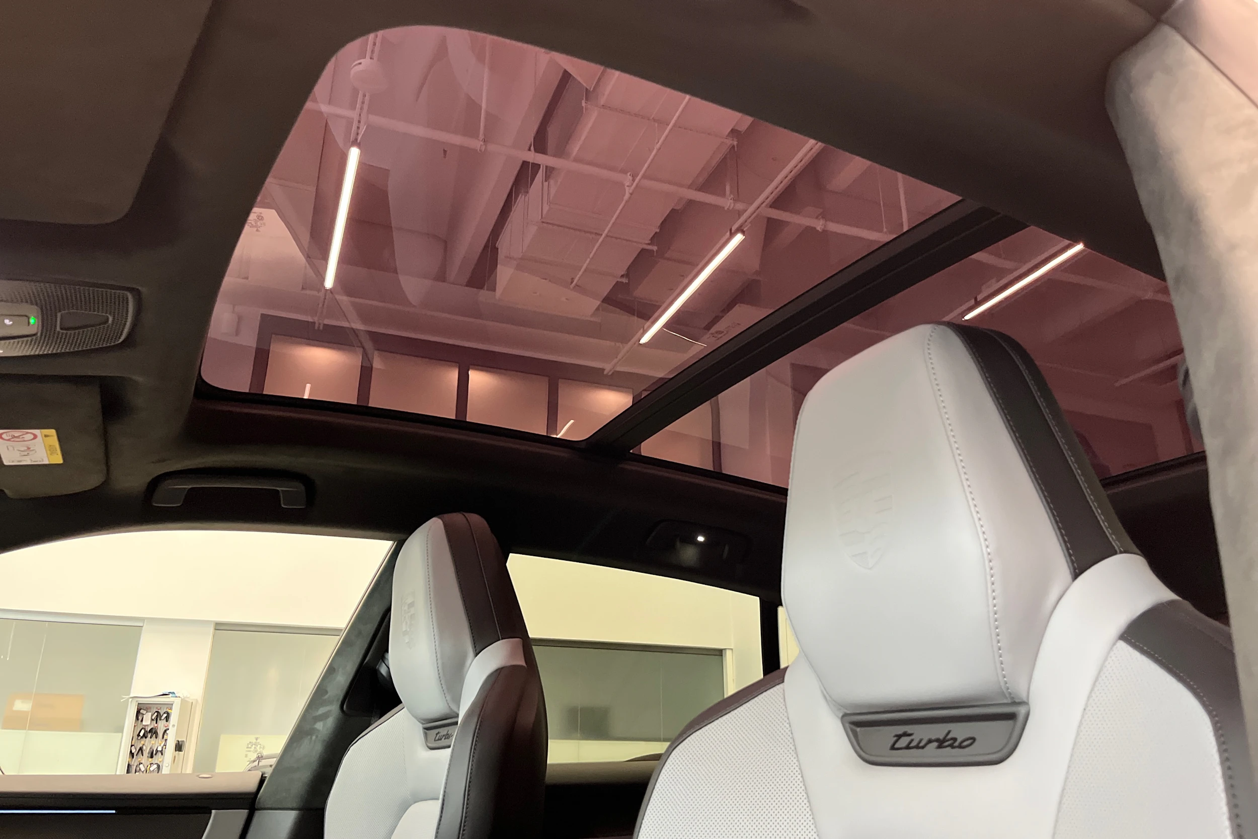 met. sininen Porsche Cayenne 2026 kuva 13.