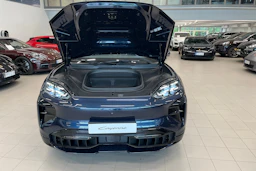 met. sininen Porsche Cayenne 2026 kuva 17.