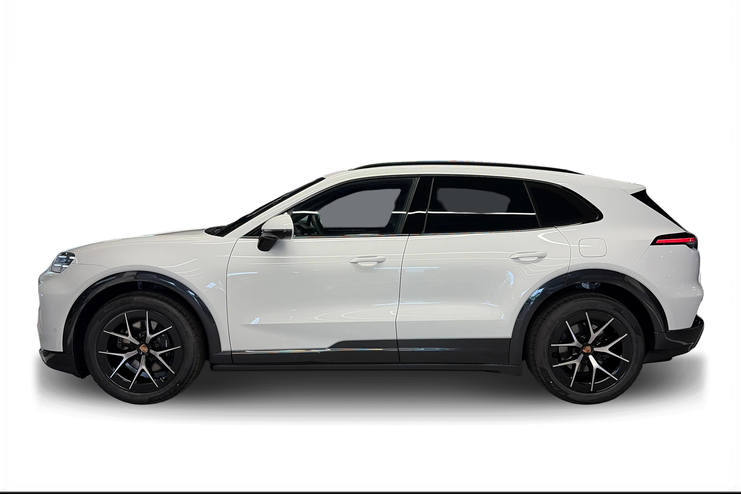 valkoinen Porsche Cayenne 2026 kuva 6.