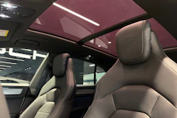 valkoinen Porsche Cayenne 2026 kuva 15.