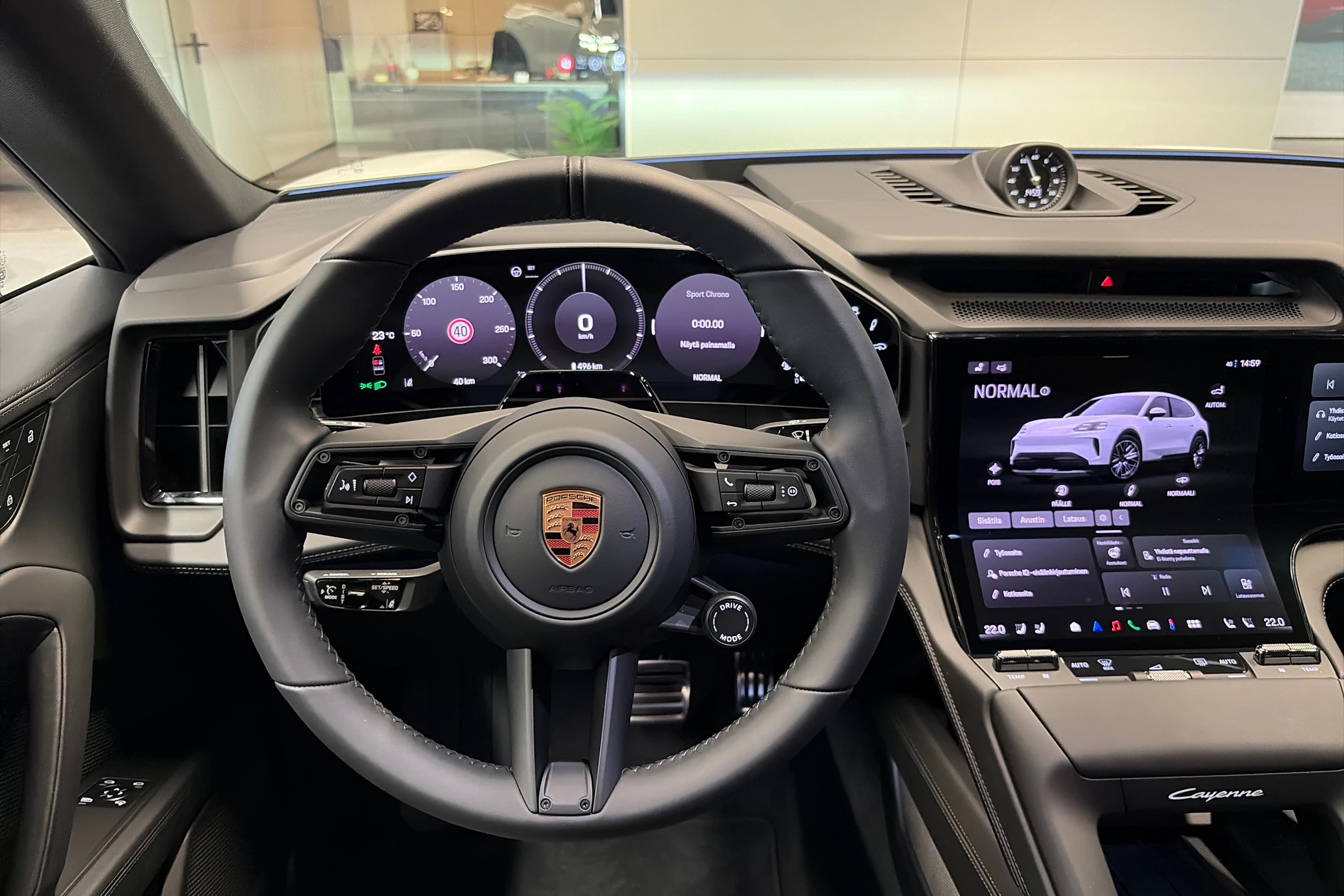 valkoinen Porsche Cayenne 2026 kuva 16.
