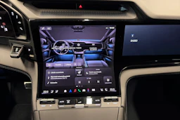 valkoinen Porsche Cayenne 2026 kuva 23.
