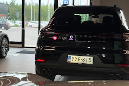 valkoinen Porsche Cayenne 2026 kuva 37.