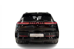 musta Porsche Cayenne 2026 kuva 3.