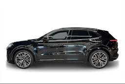 musta Porsche Cayenne 2026 kuva 6.
