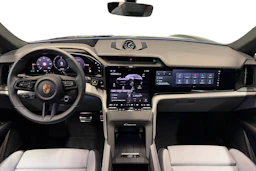musta Porsche Cayenne 2026 kuva 8.