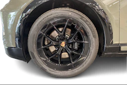 met. vihreä Porsche Cayenne 2026 kuva 9.