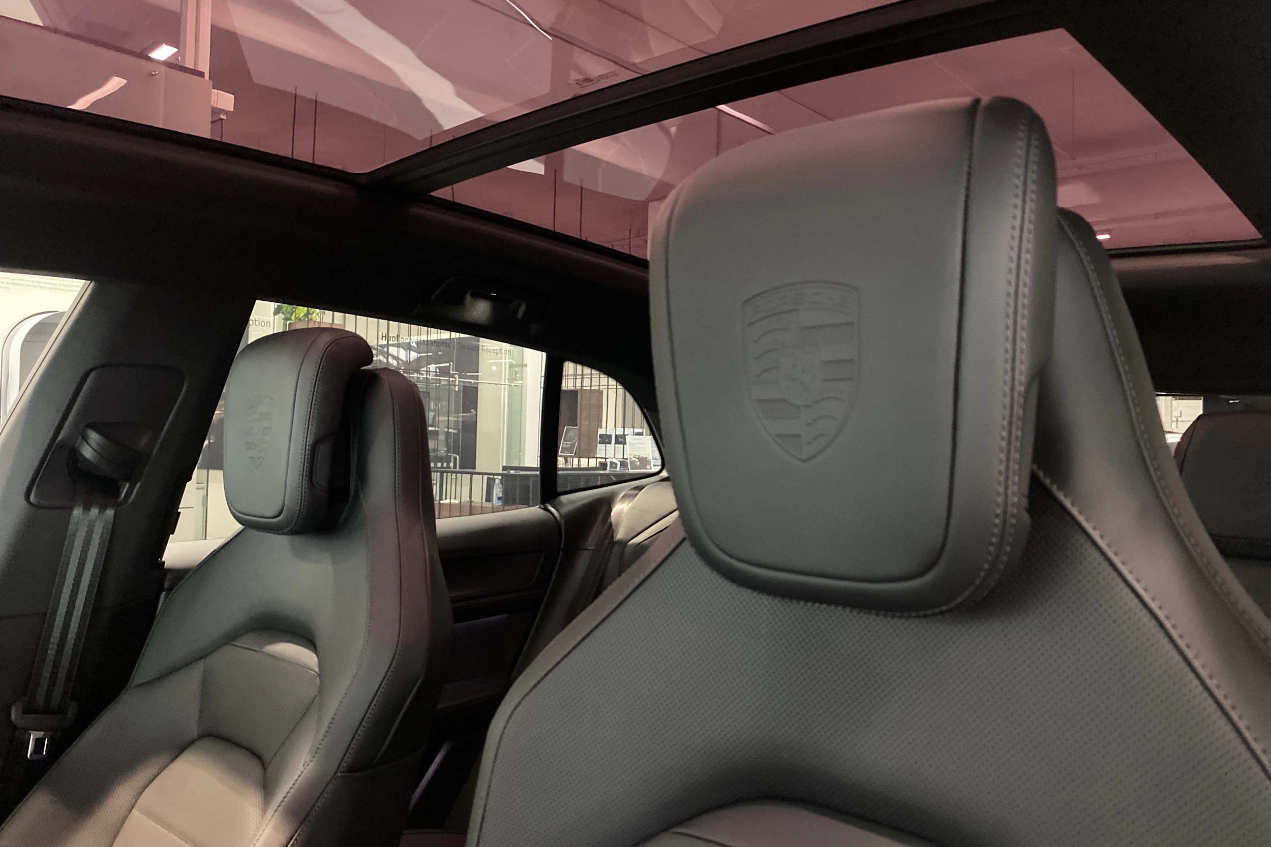 met. vihreä Porsche Cayenne 2026 kuva 13.