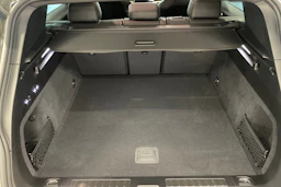 met. vihreä Porsche Cayenne 2026 kuva 14.