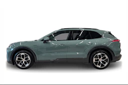 Vihreä Porsche Cayenne 2026 kuva 6.